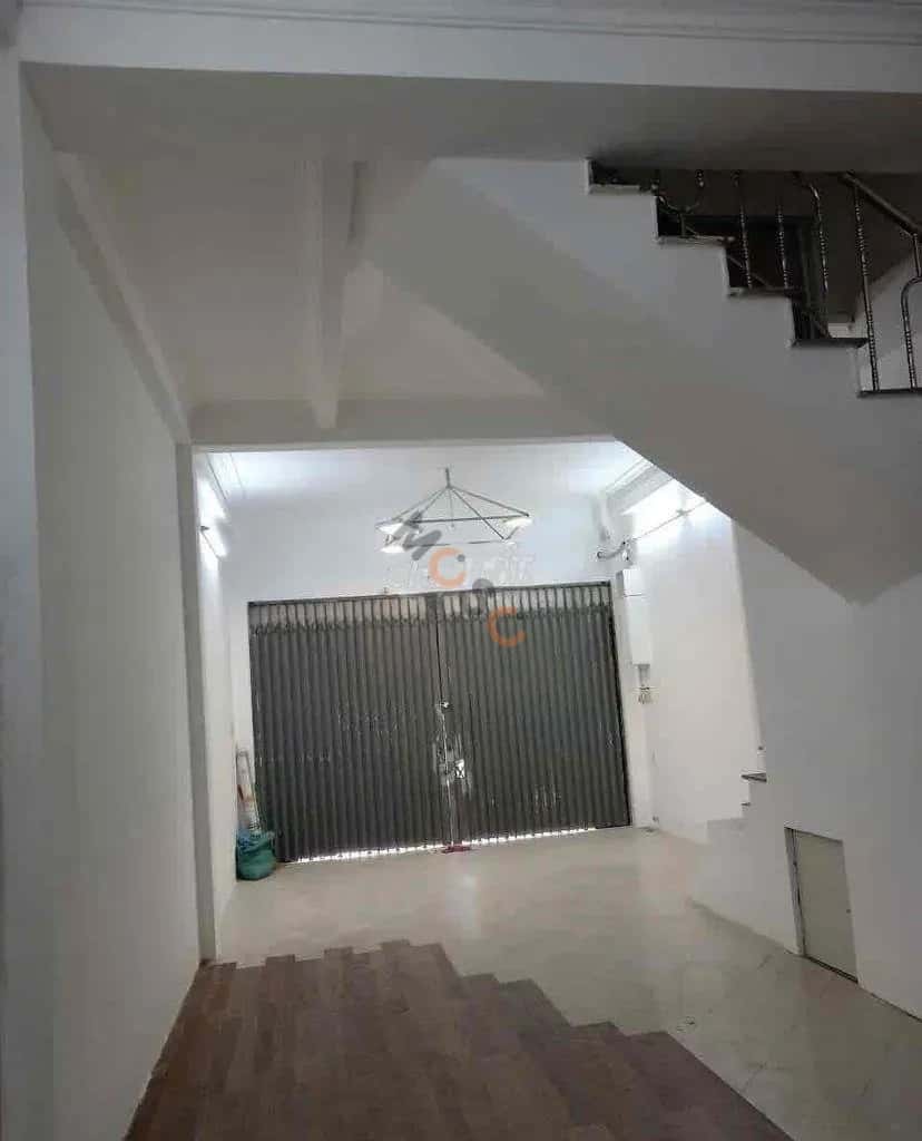 Cho thuê kho, nhà xưởng Nguyễn Thái Bình Quận Tân Bình, TP.HCM – 6 phòng ngủ, giá 27 triệu — Hình 2
