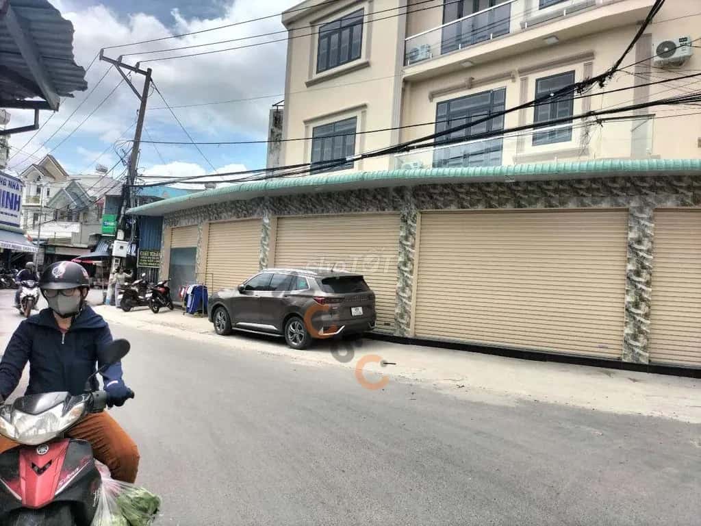 Cho thuê nhà mặt tiền Đường nhựa thông ôtô tải tránh nhau Thành phố Thuận An, Bình Dương – 4 phòng ngủ, giá 19.5 triệu — Hình 2