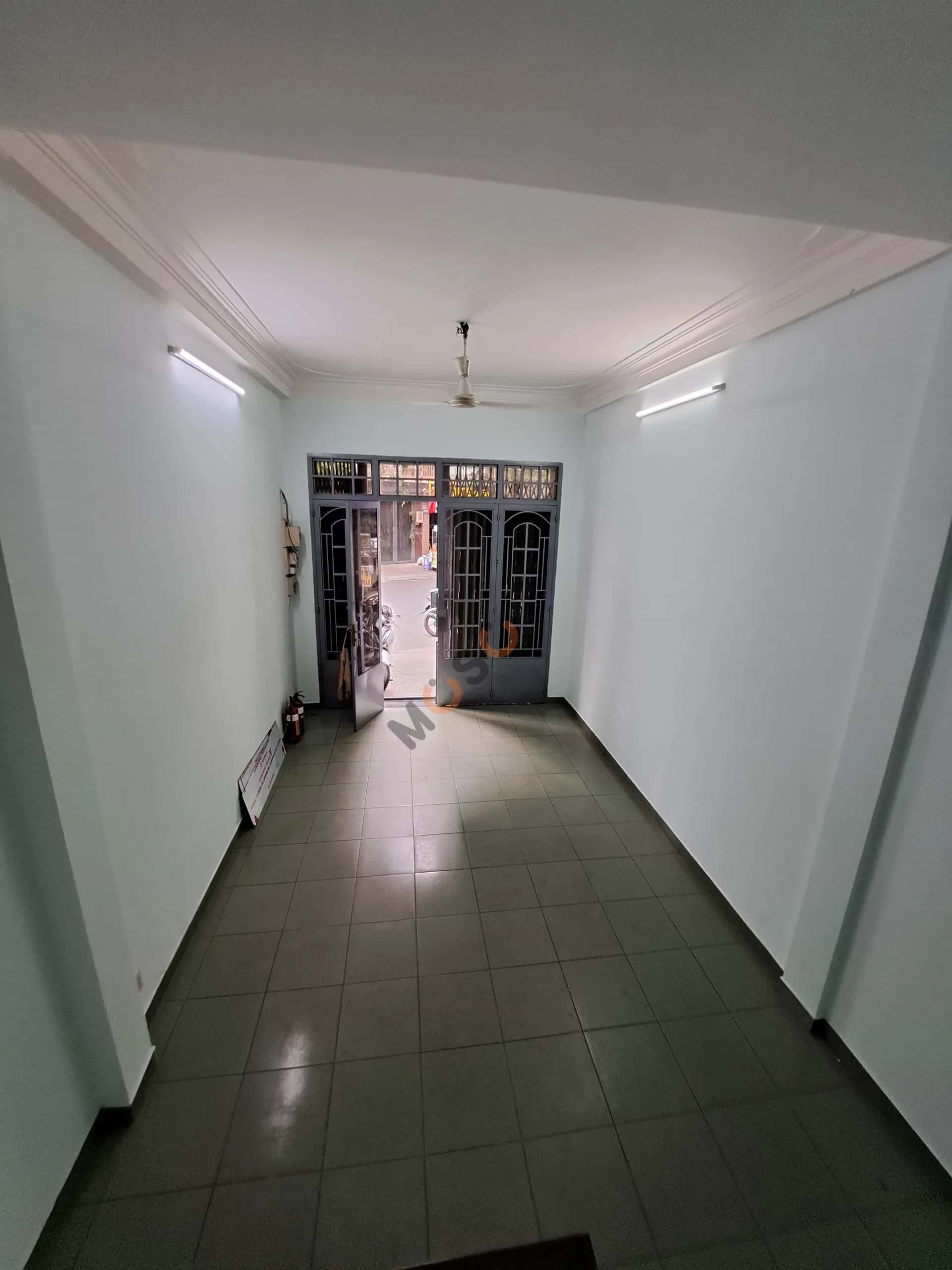 Cho thuê nhà mặt tiền Giải Phóng Tân Bình, TP.HCM – 4 phòng ngủ, giá 20 triệu — Hình 3