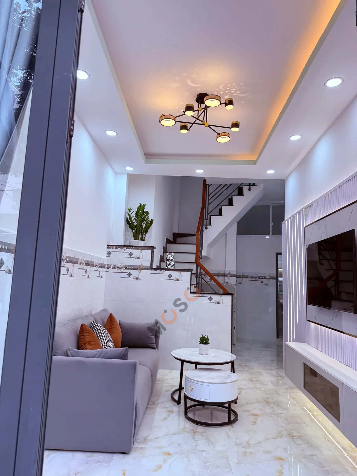 Bán nhà mặt tiền Cao Xuân Dục Quận 8, TP.HCM – 2 phòng ngủ, giá 5.2 tỷ — Hình 3 Bán nhà mặt tiền Cao Xuân Dục Quận 8, TP.HCM – 2 phòng ngủ, giá 5.2 tỷ — Hình 3