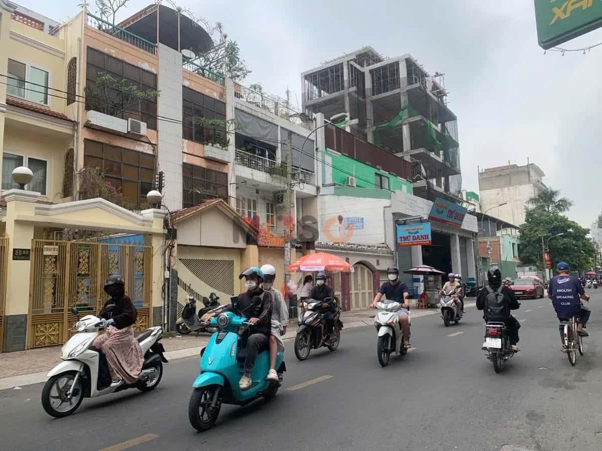 Cho thuê nhà mặt tiền Đường Trần Quang Diệu Quận 3, TP.HCM – giá 180 triệu — Hình 2