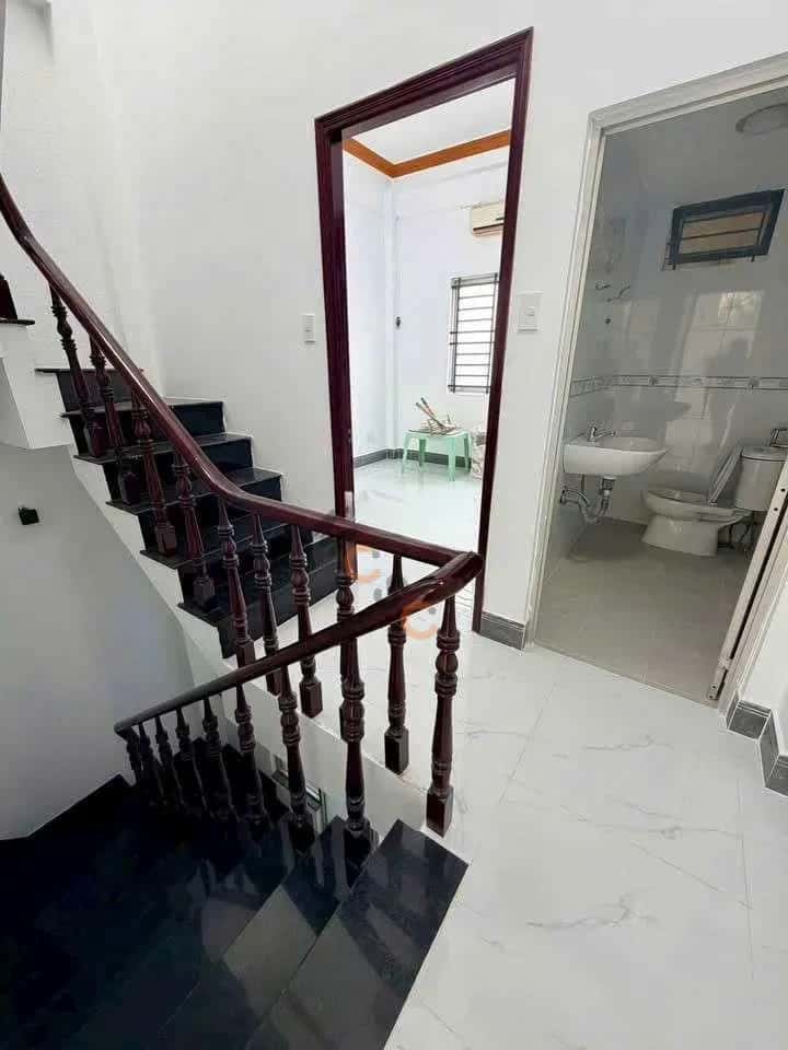 Cho thuê nhà hẻm Bùi Minh Trực Quận 8, TP.HCM – 4 phòng ngủ, giá 15 triệu — Hình 2 Cho thuê nhà hẻm Bùi Minh Trực Quận 8, TP.HCM – 4 phòng ngủ, giá 15 triệu — Hình 2