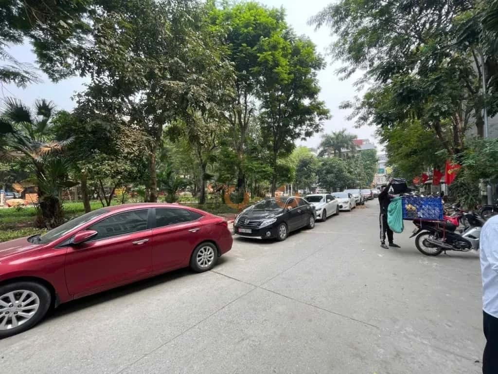 Cho thuê nhà hẻm Trần Quang Diệu Quận Đống Đa, Hà Nội – 6 phòng ngủ, giá 36 triệu — Hình 3