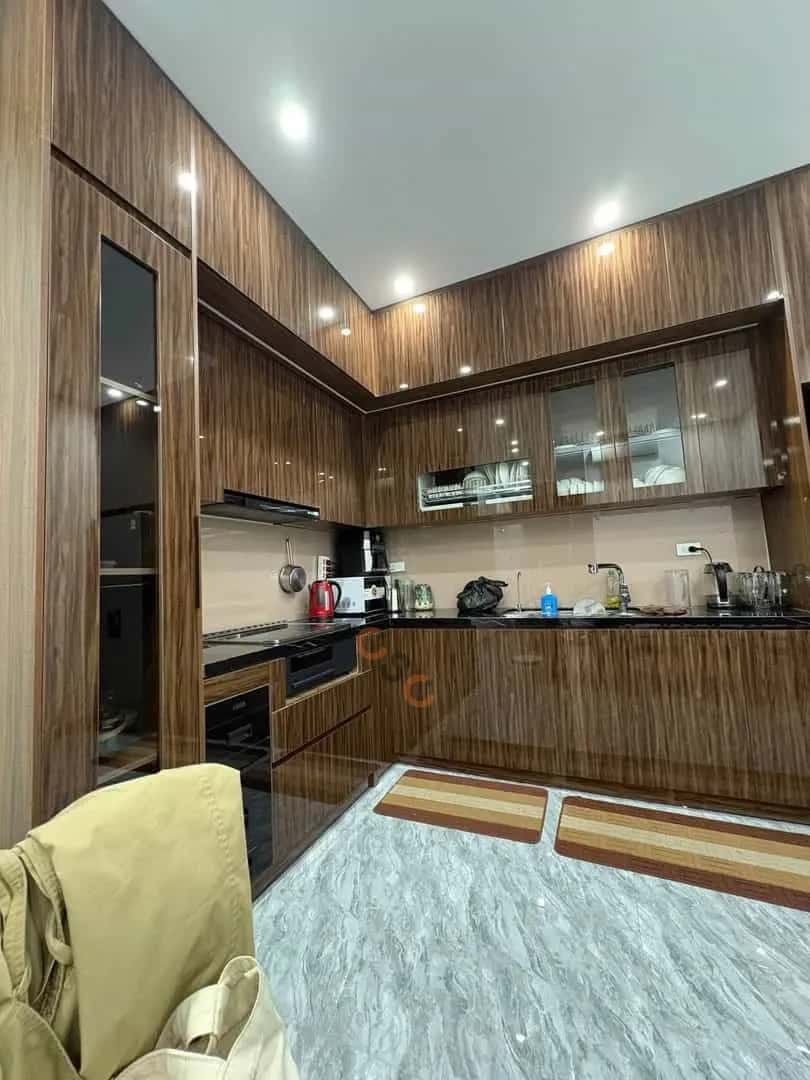 Cho thuê nhà hẻm Nguyễn Văn Cừ Long Biên, Hà Nội – 3 phòng ngủ, giá 20 triệu
