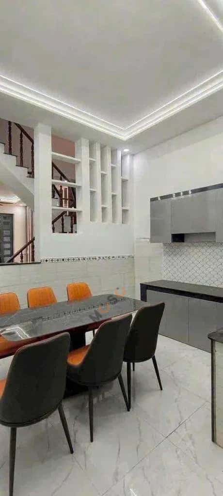 Cho thuê nhà hẻm Quận 12, TP.HCM – 4 phòng ngủ, giá 9 triệu — Hình 2 Cho thuê nhà hẻm Quận 12, TP.HCM – 4 phòng ngủ, giá 9 triệu — Hình 2