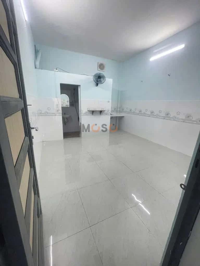 Cho thuê nhà hẻm Đường Ung Văn Khiêm Quận Bình Thạnh, TP.HCM – 3 phòng ngủ, giá 12 triệu — Hình 2