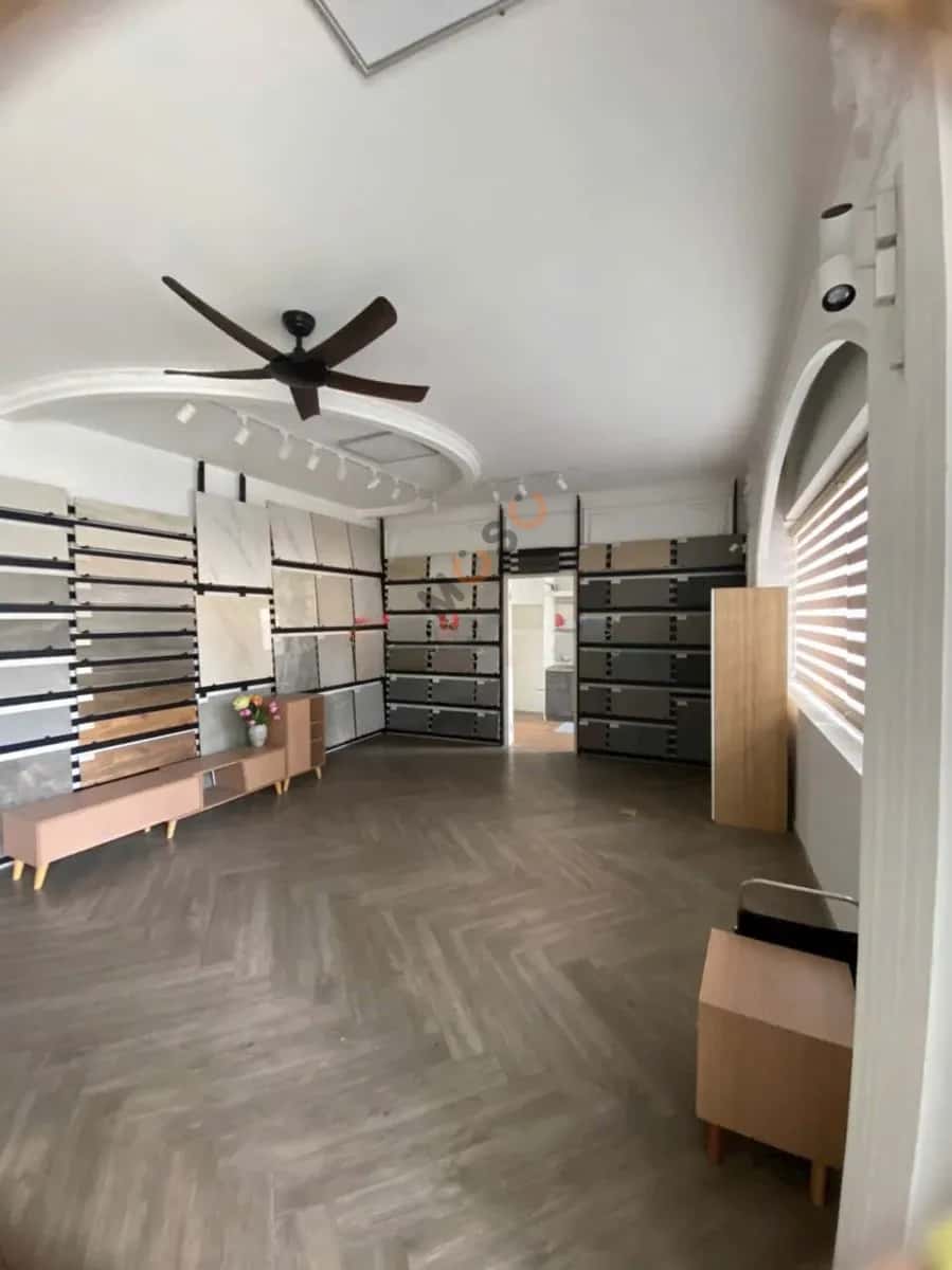 Cho thuê nhà mặt tiền Nguyễn Thị Minh Khai Quận 1, TP.HCM – giá 50 triệu — Hình 3
