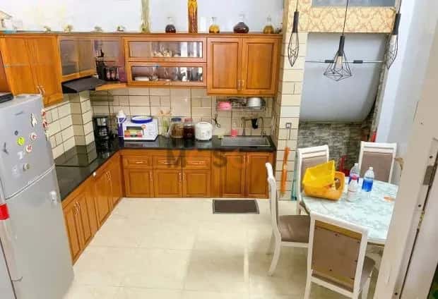 Cho thuê nhà mặt tiền Cống Lở Quận Tân Bình, TP.HCM – 5 phòng ngủ, giá 19 triệu — Hình 2 Cho thuê nhà mặt tiền Cống Lở Quận Tân Bình, TP.HCM – 5 phòng ngủ, giá 19 triệu — Hình 2
