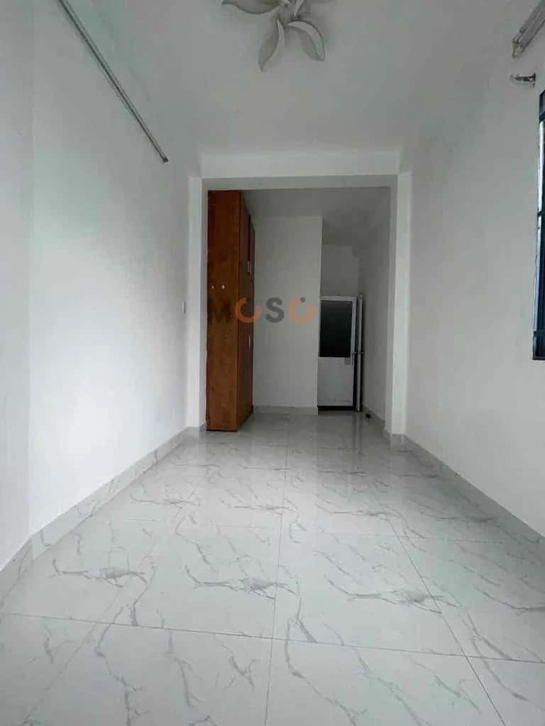 Cho thuê nhà hẻm Thích Quảng Đức Quận Phú Nhuận, TP.HCM – 3 phòng ngủ, giá 9 triệu