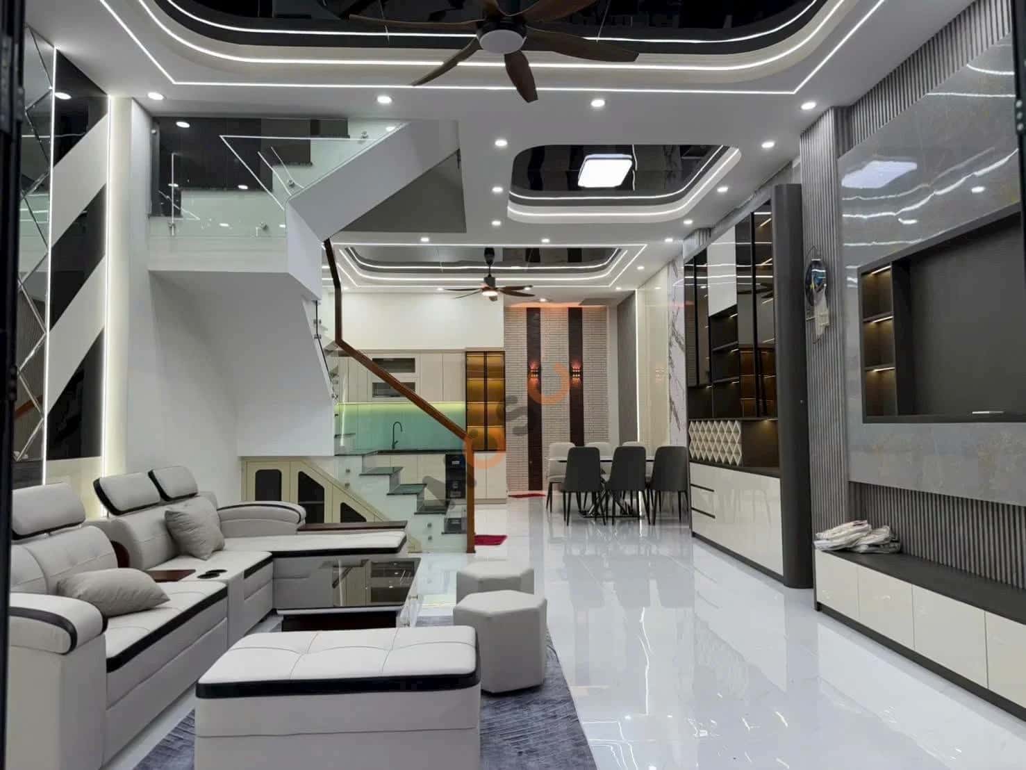Bán nhà mặt tiền đường N2 Thành phố Dĩ An, Bình Dương – 1 phòng ngủ, giá 8.2 tỷ — Hình 2