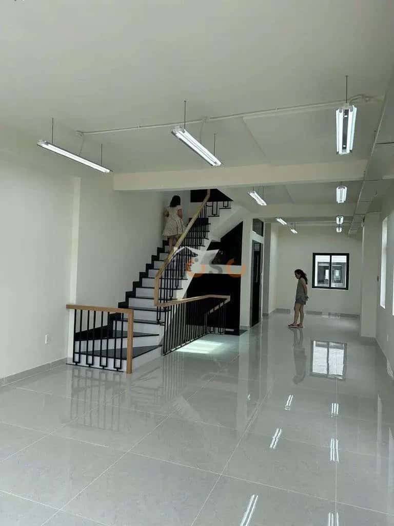 Cho thuê nhà mặt tiền Cầu Đỗ Xuân Hợp Quận 2 cũ, TP. Thủ Đức – giá 45 triệu — Hình 3 Cho thuê nhà mặt tiền Cầu Đỗ Xuân Hợp Quận 2 cũ, TP. Thủ Đức – giá 45 triệu — Hình 3