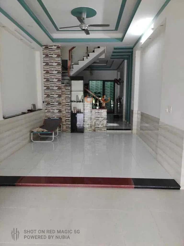 Cho thuê nhà mặt tiền Thành phố Dĩ An, Bình Dương – 5 phòng ngủ, giá 10 triệu — Hình 2 Cho thuê nhà mặt tiền Thành phố Dĩ An, Bình Dương – 5 phòng ngủ, giá 10 triệu — Hình 2