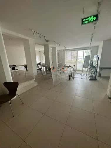 Cho thuê nhà mặt tiền Đường Bàu Cát 3 Quận Tân Bình, TP.HCM – 10 phòng ngủ, giá 90 triệu — Hình 3 Cho thuê nhà mặt tiền Đường Bàu Cát 3 Quận Tân Bình, TP.HCM – 10 phòng ngủ, giá 90 triệu — Hình 3
