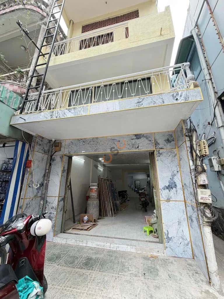 Cho thuê nhà mặt tiền Nguyễn Chí Thanh Quận 10, TP.HCM – 10 phòng ngủ, giá 60 triệu — Hình 2