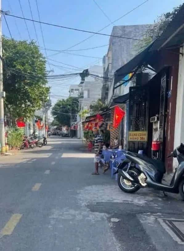 Cho thuê nhà hẻm Đường Phạm Văn Đồng Thủ Đức, TP.HCM – 4 phòng ngủ, giá 18 triệu — Hình 2