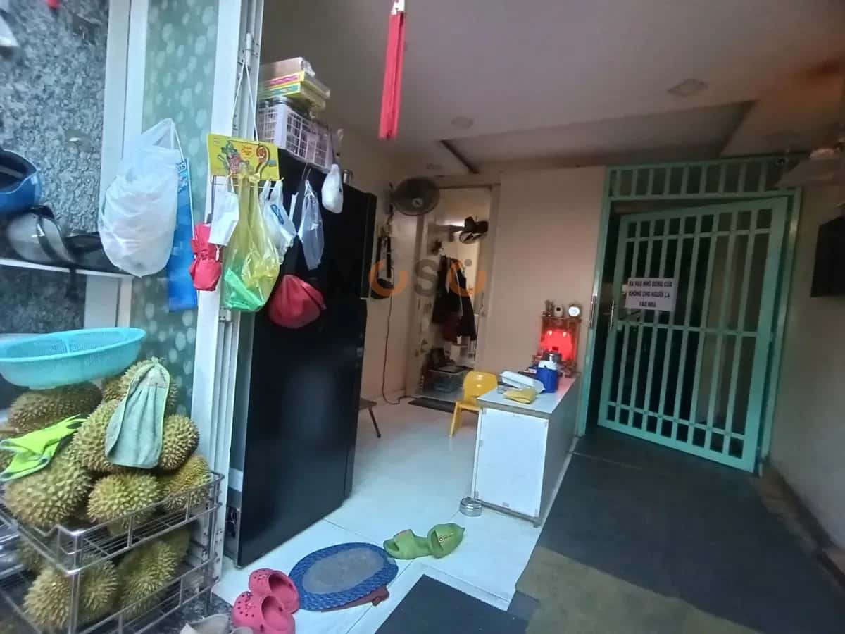 Cho thuê nhà mặt tiền Đoàn Văn Bơ Quận 4, TP.HCM – 1 phòng ngủ, giá 5.5 triệu