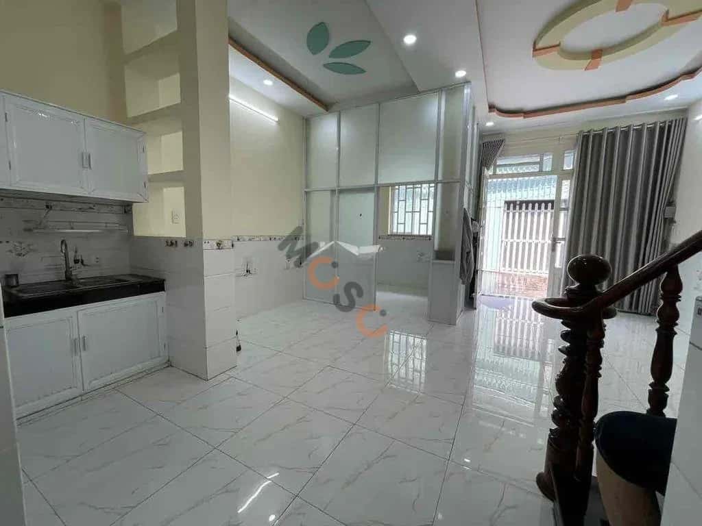 Cho thuê nhà hẻm Mai Hắc Đế Quận 8, TP.HCM – 3 phòng ngủ, giá 7.8 triệu — Hình 2 Cho thuê nhà hẻm Mai Hắc Đế Quận 8, TP.HCM – 3 phòng ngủ, giá 7.8 triệu — Hình 2