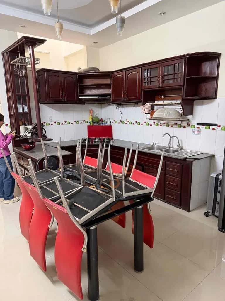 Cho thuê nhà hẻm Quận Tân Phú, Ho Chi Minh – 3 phòng ngủ, giá 15 triệu — Hình 2 Cho thuê nhà hẻm Quận Tân Phú, Ho Chi Minh – 3 phòng ngủ, giá 15 triệu — Hình 2