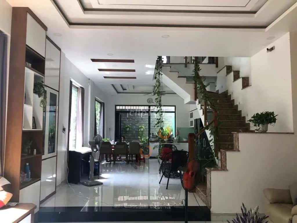 Cho thuê nhà mặt tiền Đường Đào Trí Quận 7, TP.HCM – 4 phòng ngủ, giá 32 triệu — Hình 2