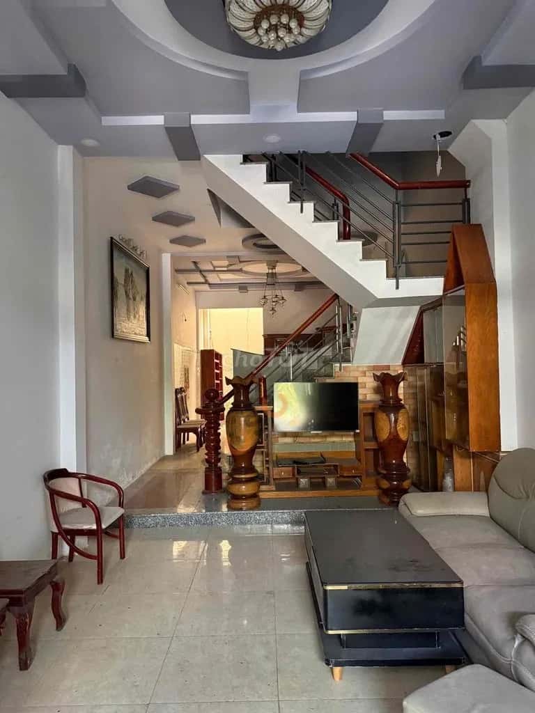 Cho thuê nhà hẻm Đường Song Hành Quận 12, TP.HCM – 4 phòng ngủ, giá 12 triệu — Hình 2 Cho thuê nhà hẻm Đường Song Hành Quận 12, TP.HCM – 4 phòng ngủ, giá 12 triệu — Hình 2