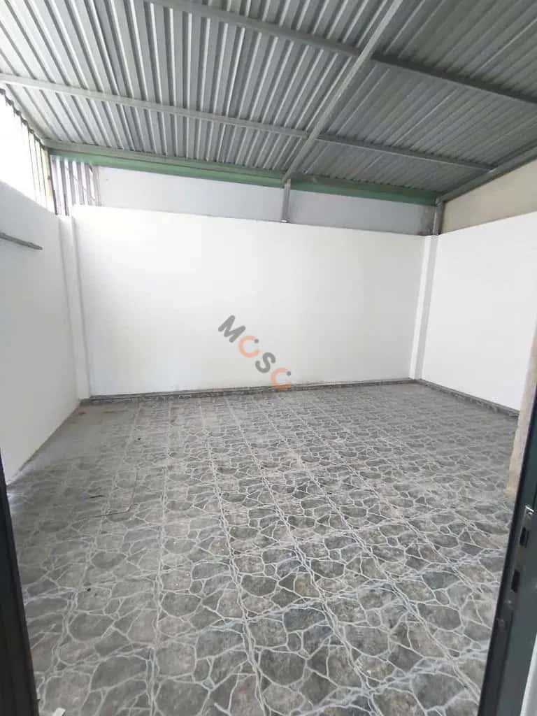 Cho thuê nhà mặt tiền Quận 9 cũ, Ho Chi Minh – 2 phòng ngủ, giá 20 triệu — Hình 3