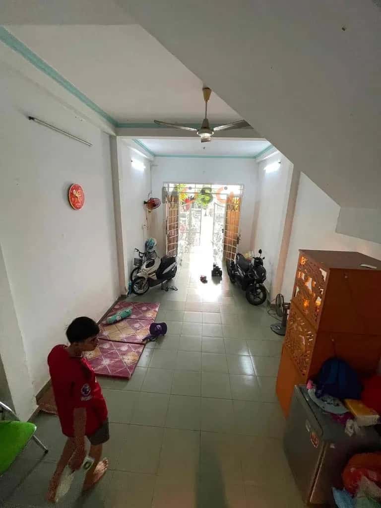 Cho thuê nhà mặt tiền Đường Số 11 Quận 9 cũ, TP.HCM – 3 phòng ngủ, giá 15 triệu — Hình 3