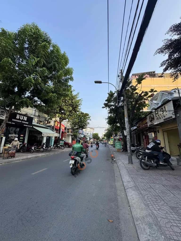 Cho thuê nhà mặt tiền Hẻm 196 Tân Sơn Nhì Tân Phú, TP.HCM – 4 phòng ngủ, giá 20 triệu — Hình 2 Cho thuê nhà mặt tiền Hẻm 196 Tân Sơn Nhì Tân Phú, TP.HCM – 4 phòng ngủ, giá 20 triệu — Hình 2