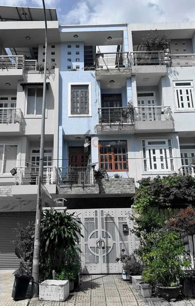 Cho thuê nhà hẻm Bùi Tá Hán Quận 2 cũ, TP. Thủ Đức – 4 phòng ngủ, giá 38 triệu