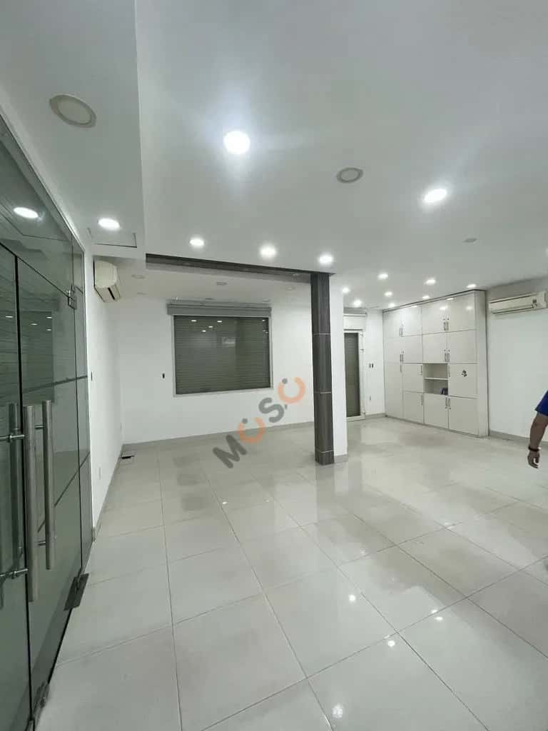 Cho thuê nhà mặt tiền Đường Tam Đảo Quận 10, TP.HCM – 4 phòng ngủ, giá 40 triệu — Hình 2