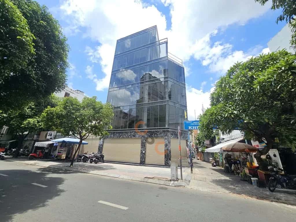 Cho thuê nhà mặt tiền Lê Thị Riêng Quận 1, Ho Chi Minh – giá 90 triệu
