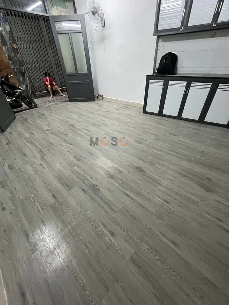 Cho thuê nhà mặt tiền Nguyễn Chí Thanh Quận 10, Ho Chi Minh – 8 phòng ngủ, giá 35 triệu