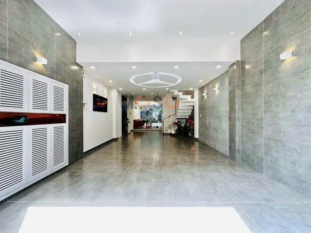 Cho thuê nhà mặt tiền Đường Lê Trọng Tấn Quận Tân Phú, TP.HCM – 5 phòng ngủ, giá 21 triệu — Hình 2