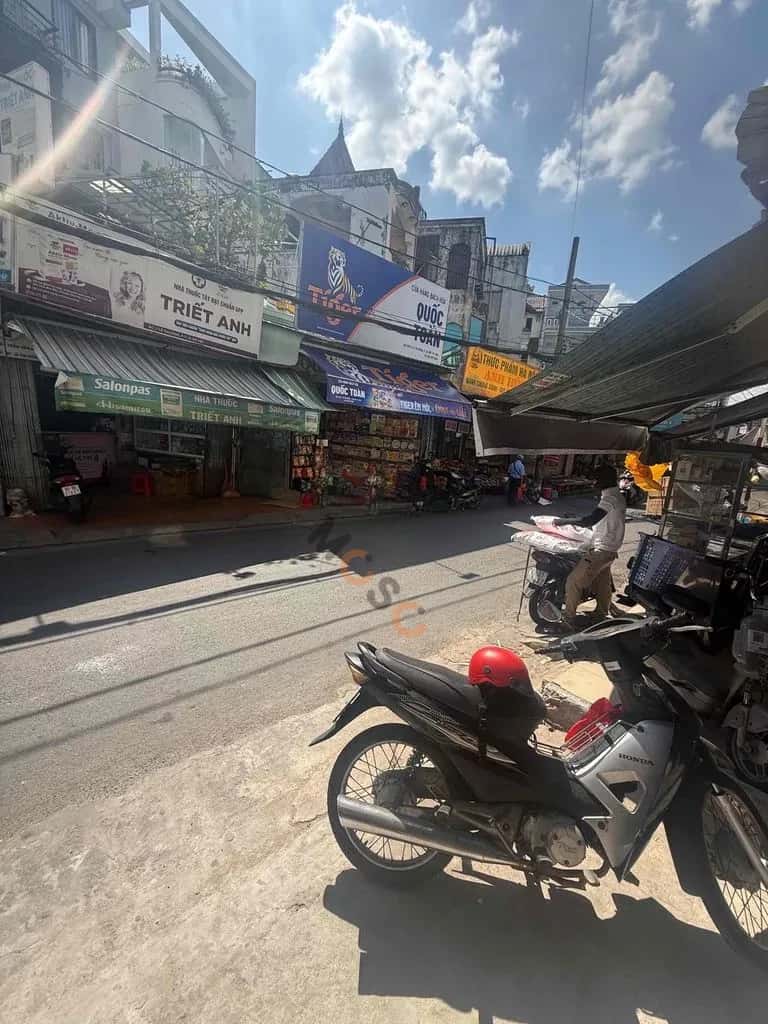 Cho thuê nhà mặt tiền Đường Lê Thị Hồng Gò Vấp, TP.HCM – giá 8 triệu — Hình 3 Cho thuê nhà mặt tiền Đường Lê Thị Hồng Gò Vấp, TP.HCM – giá 8 triệu — Hình 3