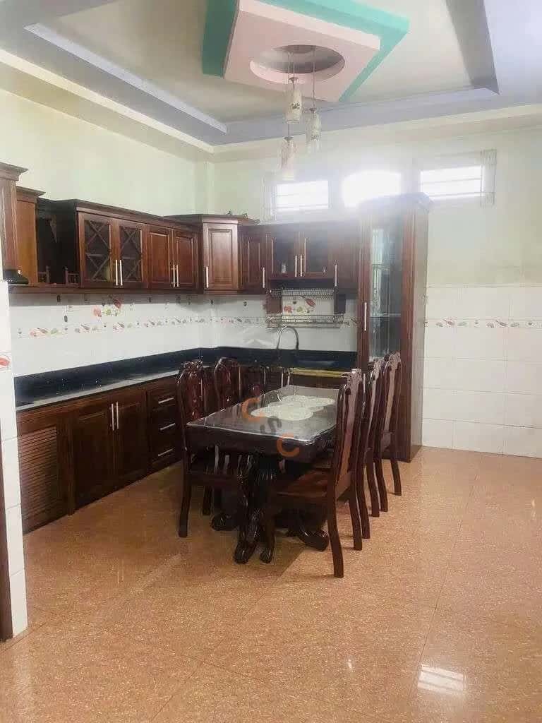 Cho thuê nhà hẻm Đường Ni Sư Huỳnh Liên Quận Tân Bình, TP.HCM – 5 phòng ngủ, giá 18 triệu — Hình 3 Cho thuê nhà hẻm Đường Ni Sư Huỳnh Liên Quận Tân Bình, TP.HCM – 5 phòng ngủ, giá 18 triệu — Hình 3