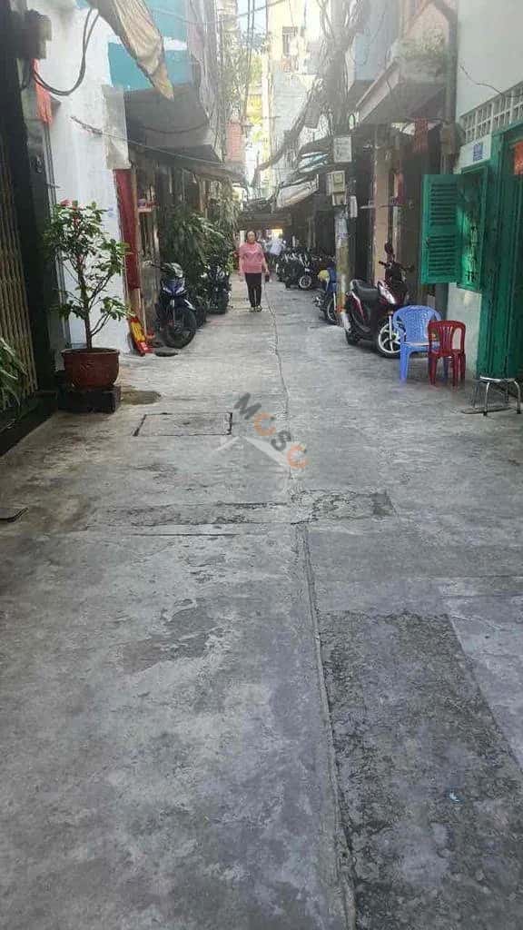 Cho thuê nhà hẻm Đường Âu Cơ Quận 11, TP.HCM – 2 phòng ngủ, giá 8.5 triệu — Hình 2 Cho thuê nhà hẻm Đường Âu Cơ Quận 11, TP.HCM – 2 phòng ngủ, giá 8.5 triệu — Hình 2