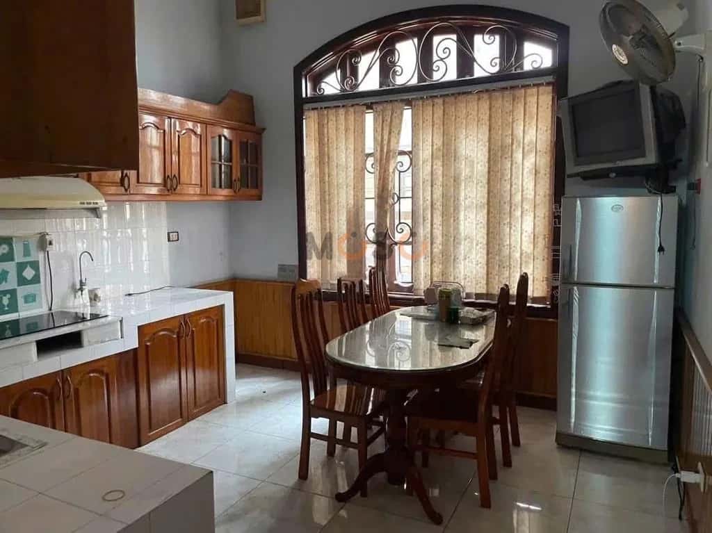 Cho thuê nhà hẻm Phố Hoàng Văn Thái Khương Đình, Hà Nội – 3 phòng ngủ, giá 14.5 triệu — Hình 2 Cho thuê nhà hẻm Phố Hoàng Văn Thái Khương Đình, Hà Nội – 3 phòng ngủ, giá 14.5 triệu — Hình 2