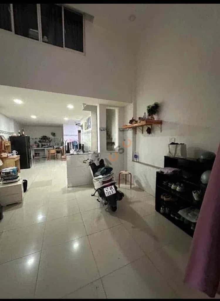 Cho thuê nhà hẻm Bùi Thế Mỹ Quận Tân Bình, TP.HCM – 2 phòng ngủ, giá 13.5 triệu — Hình 2 Cho thuê nhà hẻm Bùi Thế Mỹ Quận Tân Bình, TP.HCM – 2 phòng ngủ, giá 13.5 triệu — Hình 2