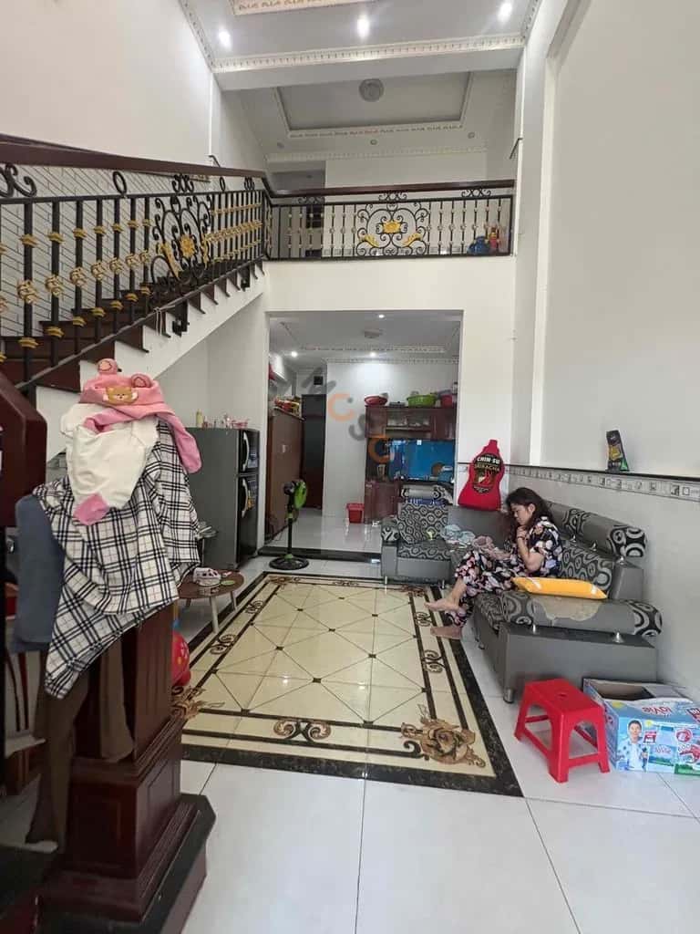 Cho thuê nhà hẻm Đoàn Thị Kia Dĩ An, TP.HCM – 2 phòng ngủ, giá 5.5 triệu — Hình 2