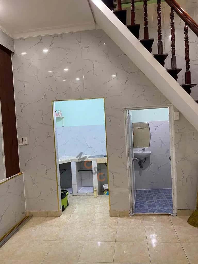 Cho thuê nhà hẻm Đường Lê Trọng Tấn Tân Phú, TP.HCM – 2 phòng ngủ, giá 5 triệu — Hình 2