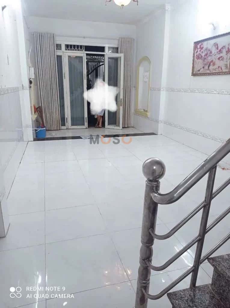 Cho thuê nhà hẻm Âu Dương Lân Quận 8, TP.HCM – 3 phòng ngủ, giá 11 triệu — Hình 3 Cho thuê nhà hẻm Âu Dương Lân Quận 8, TP.HCM – 3 phòng ngủ, giá 11 triệu — Hình 3