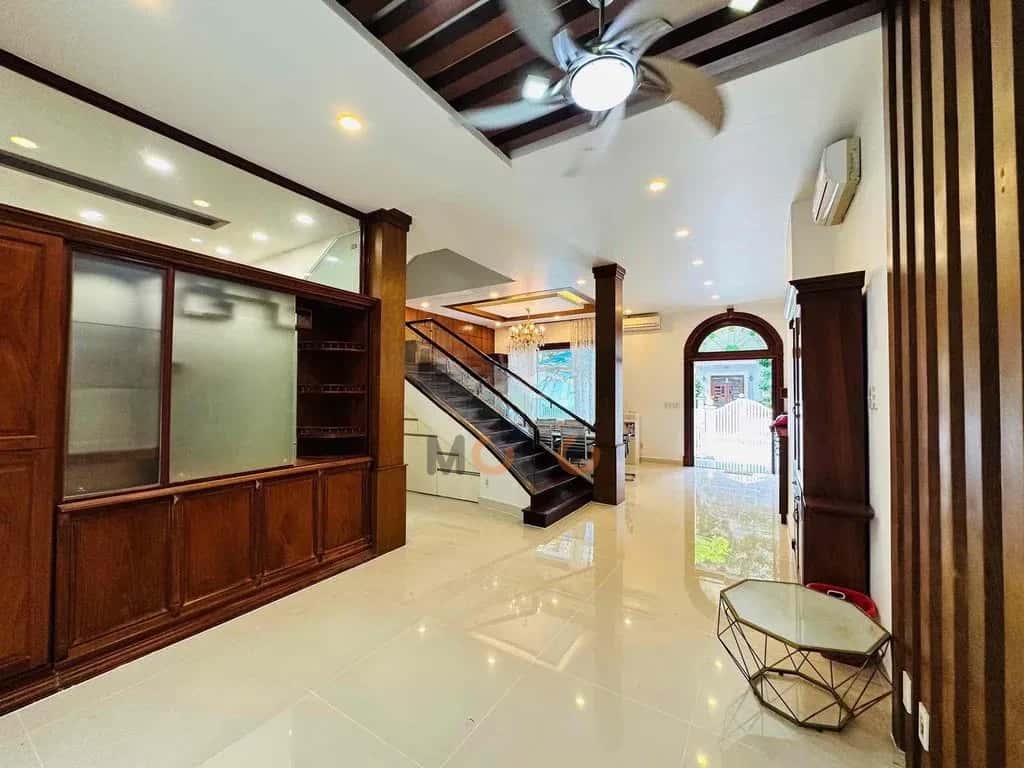 Cho thuê nhà hẻm Mỹ Giang 2B Quận 7, TP.HCM – 4 phòng ngủ, giá 53 triệu — Hình 3 Cho thuê nhà hẻm Mỹ Giang 2B Quận 7, TP.HCM – 4 phòng ngủ, giá 53 triệu — Hình 3