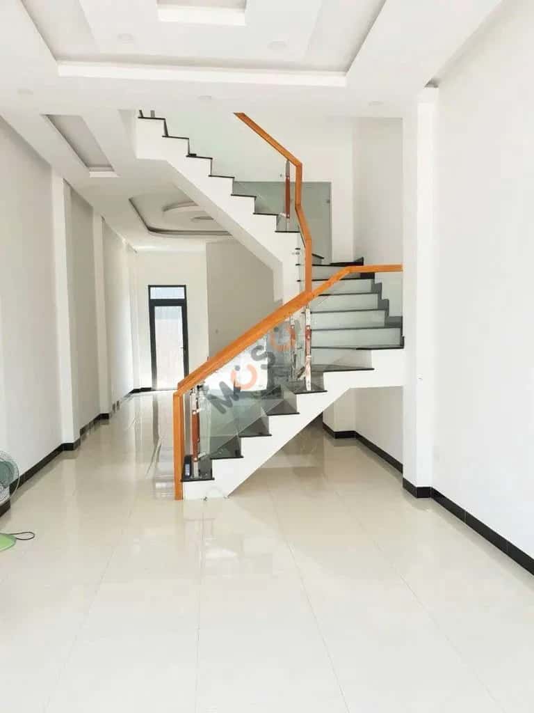 Cho thuê nhà mặt tiền nhựa thông ôtô tránh nhau Thành phố Thuận An, Ho Chi Minh – 3 phòng ngủ, giá 6.9 triệu — Hình 2 Cho thuê nhà mặt tiền nhựa thông ôtô tránh nhau Thành phố Thuận An, Ho Chi Minh – 3 phòng ngủ, giá 6.9 triệu — Hình 2