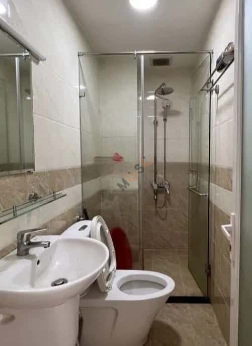 Cho thuê nhà hẻm Đường Hoàng Diệu 2 Thủ Đức, TP.HCM – 4 phòng ngủ, giá 18 triệu — Hình 3
