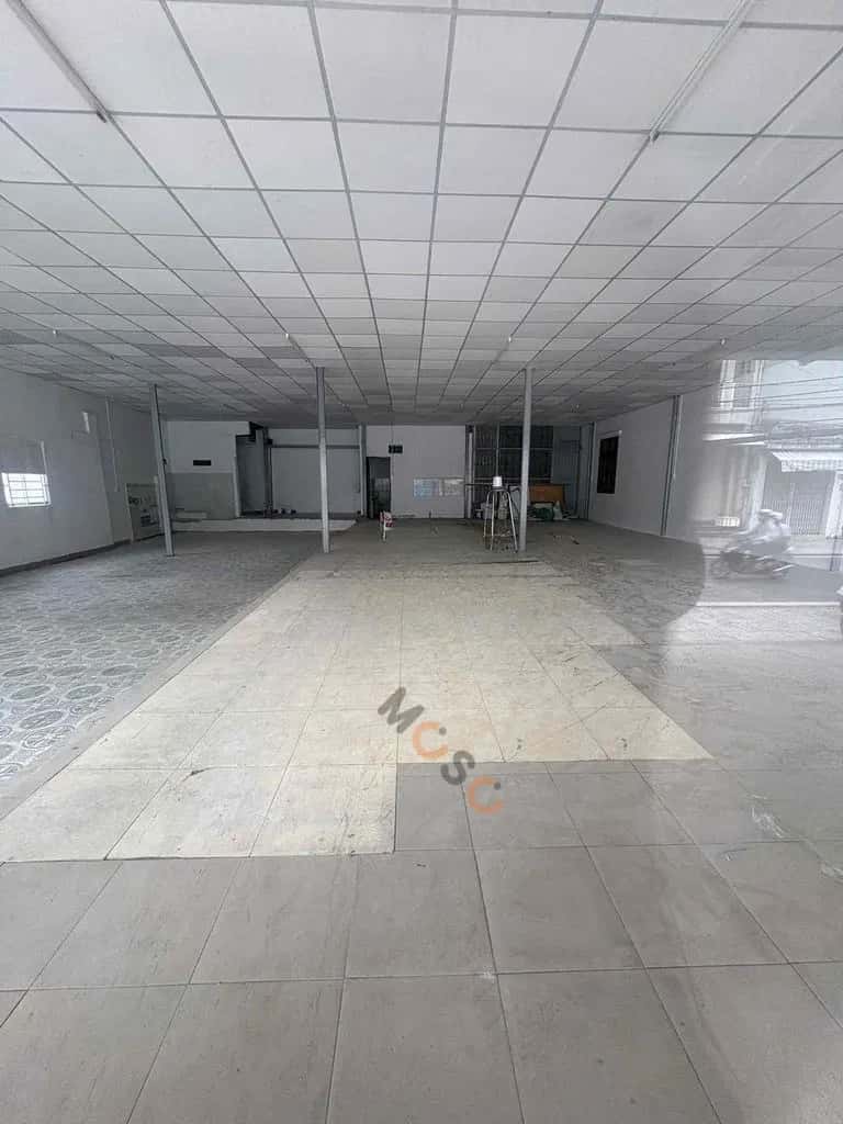 Cho thuê nhà mặt tiền Đường Quang Trung Huyện Hóc Môn, TP.HCM – 1 phòng ngủ, giá 38 triệu — Hình 2