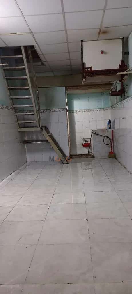 Cho thuê nhà hẻm Đường Lê Đình Cẩn Quận Bình Tân, Ho Chi Minh – 2 phòng ngủ, giá 3.9 triệu — Hình 2