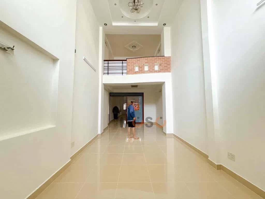 Cho thuê nhà hẻm Hẻm 90 Trần Hưng Đạo Tân Phú, TP.HCM – 4 phòng ngủ, giá 18 triệu