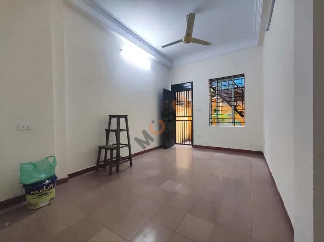 Cho thuê nhà hẻm Ngõ 2 Giảng Võ, Hà Nội – 4 phòng ngủ, giá 18.5 triệu — Hình 2