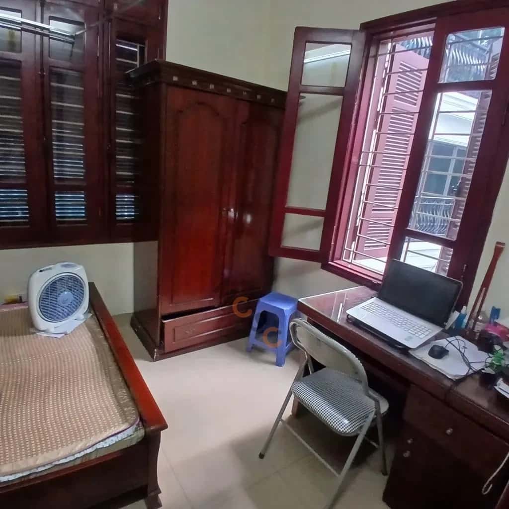 Cho thuê nhà hẻm Nguyễn Văn Huyên Quận Cầu Giấy, Hà Nội – 5 phòng ngủ, giá 17 triệu