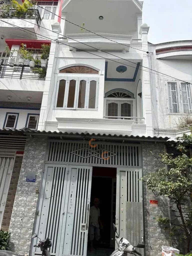 Cho thuê nhà hẻm Lê Van Tho Quận Gò Vấp, TP.HCM – 3 phòng ngủ, giá 14 triệu