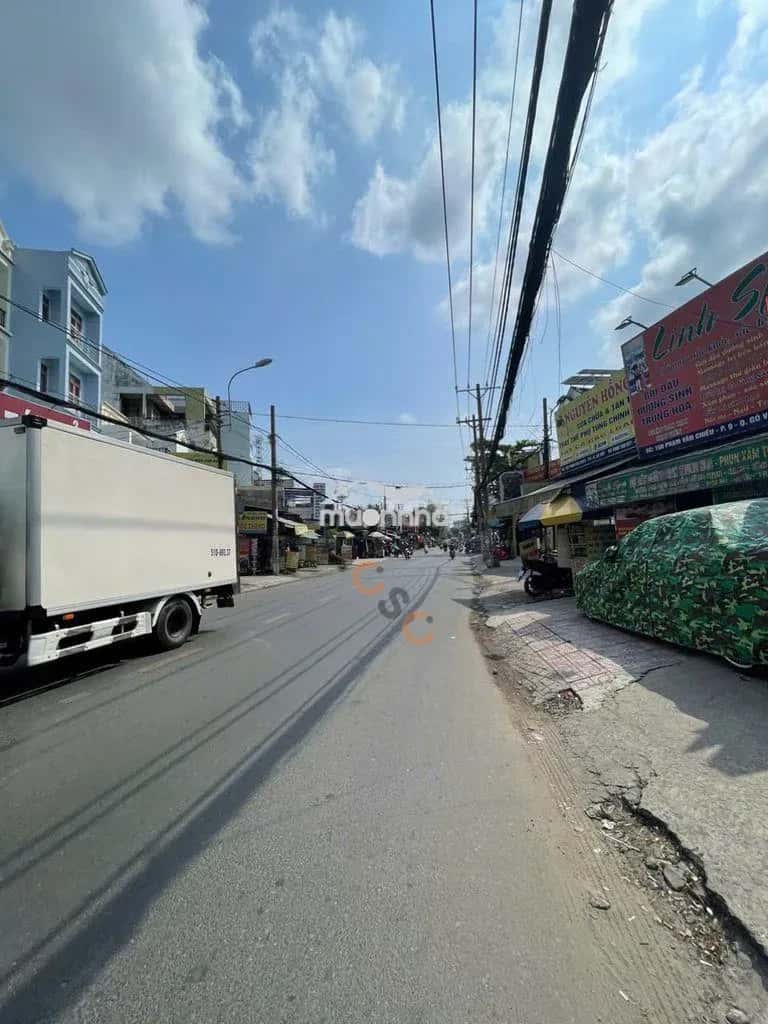 Cho thuê nhà mặt tiền Lạc Long Quân Quận 11, TP.HCM – giá 50 triệu — Hình 2